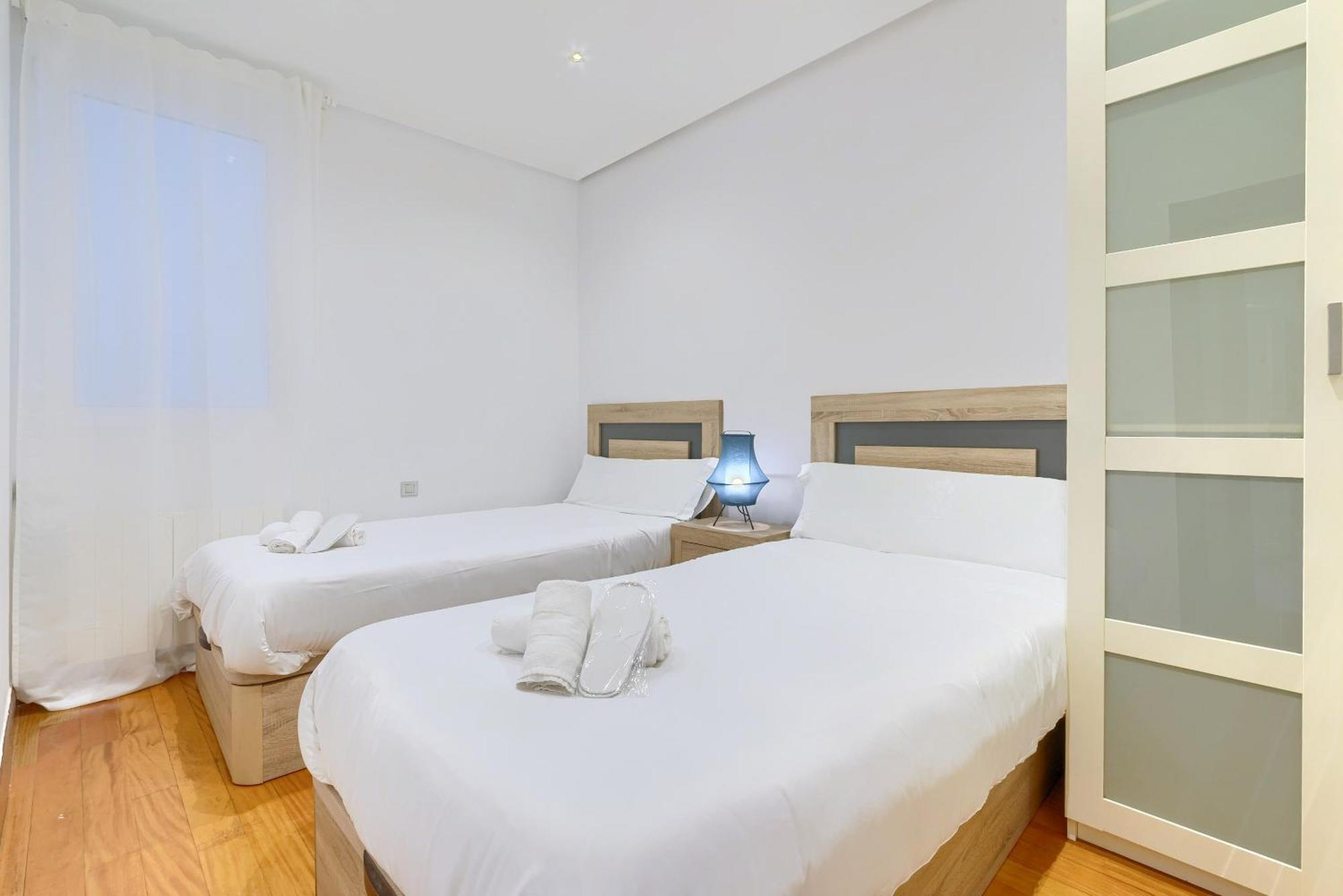 Ayuntamiento Cerca Del Casco Viejo & Parking Daire Bilbao Dış mekan fotoğraf
