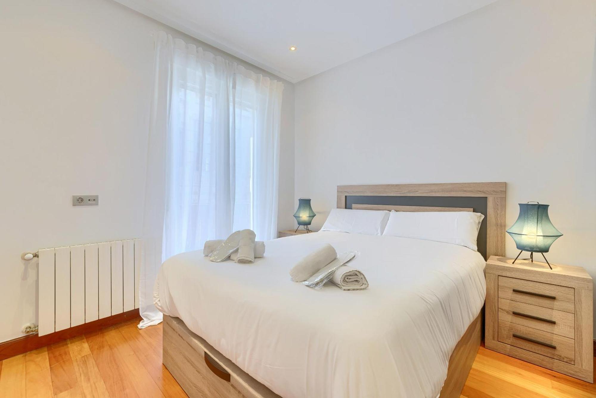 Ayuntamiento Cerca Del Casco Viejo & Parking Daire Bilbao Dış mekan fotoğraf